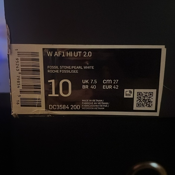 Nike Air Force 1 - Picture 11 of 11